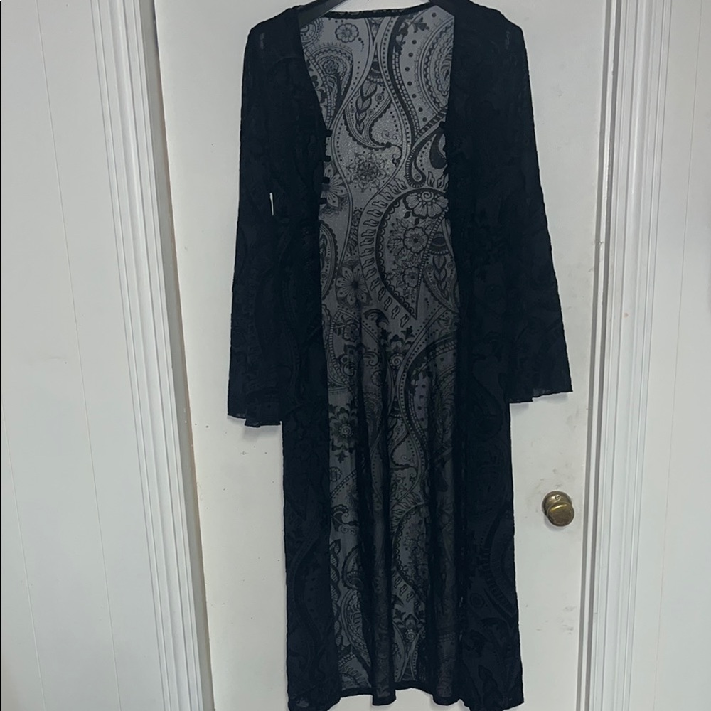 Black Lace Long Sleeve Duster